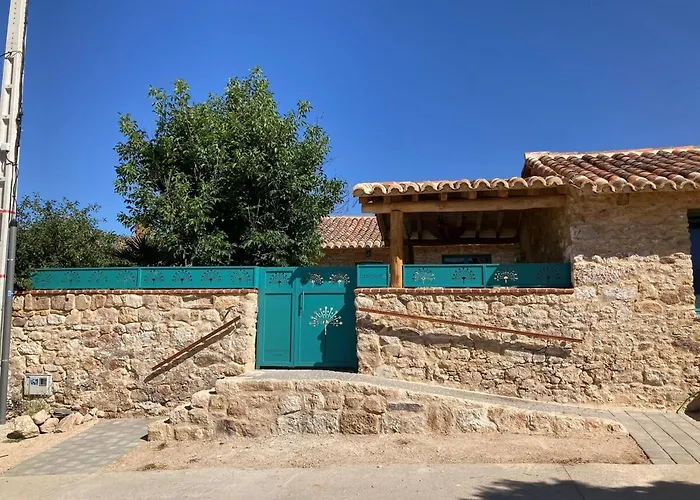 Manfarita - 3 Casitas Y Un Jardin Hechos Con Mucho Mimo! Morille